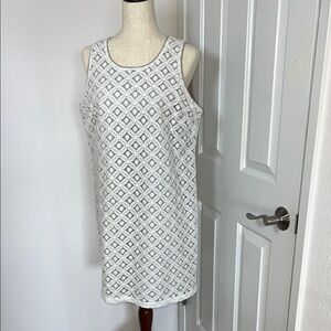 Apt.9 Chic White‎ Sleeveless Lace Dress